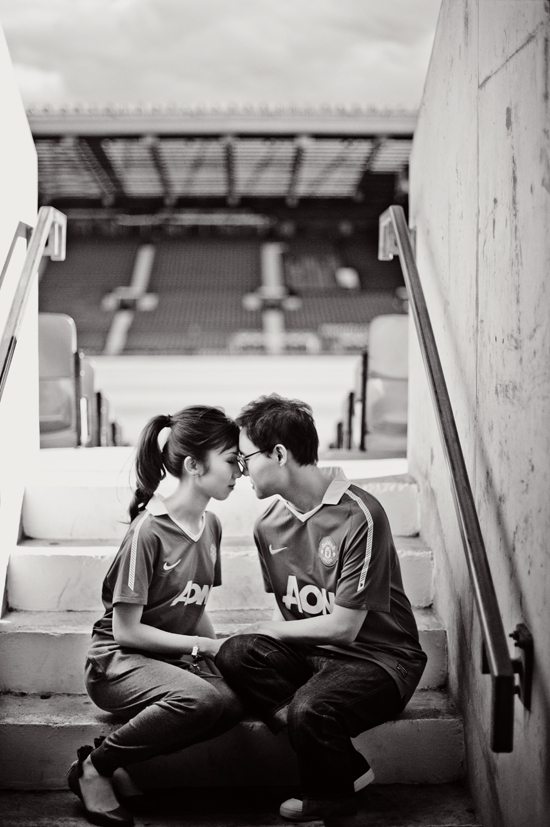 manchester-stadium-wedding-engagment
