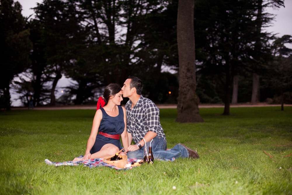 modern-engagement-shoot-from-jessamyn