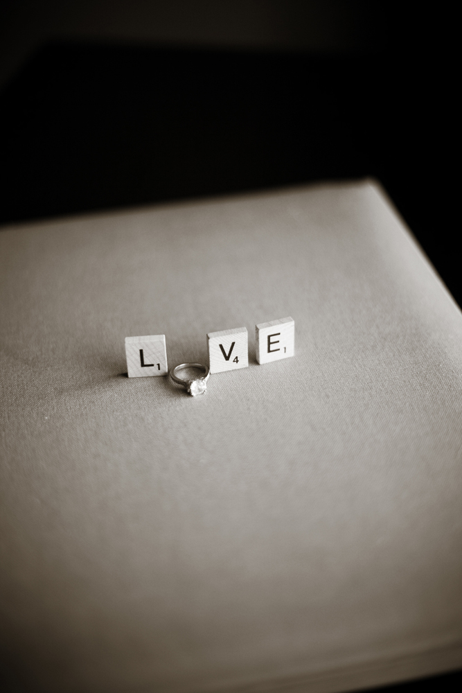 modern-engagement-shoot-from-jessamyn