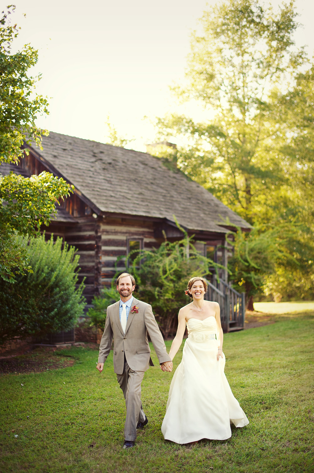 rustic-outdoor-wedding-from-the-reason