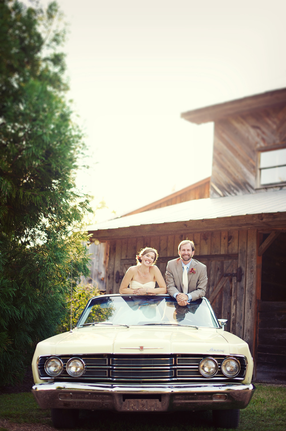 rustic-outdoor-wedding-from-the-reason