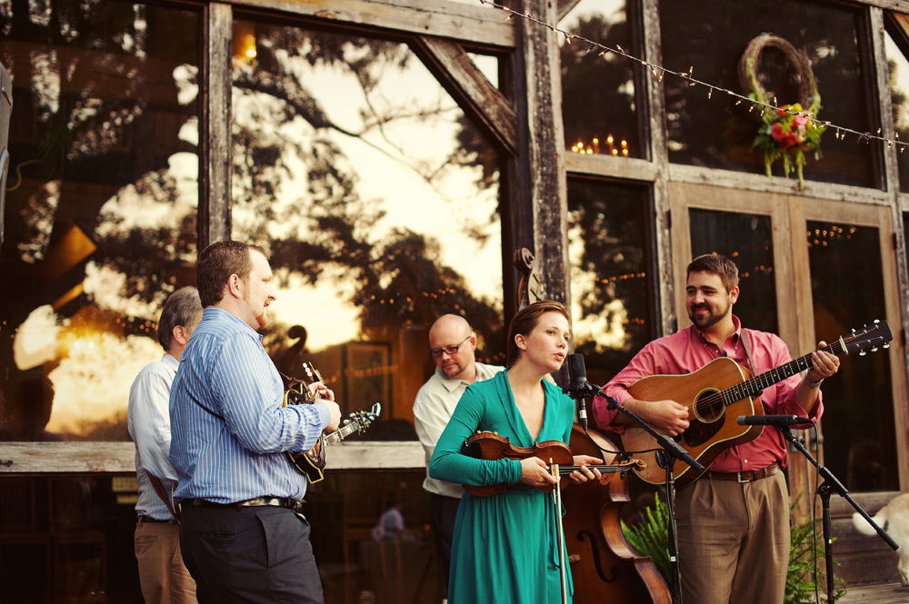 rustic-outdoor-wedding-from-the-reason