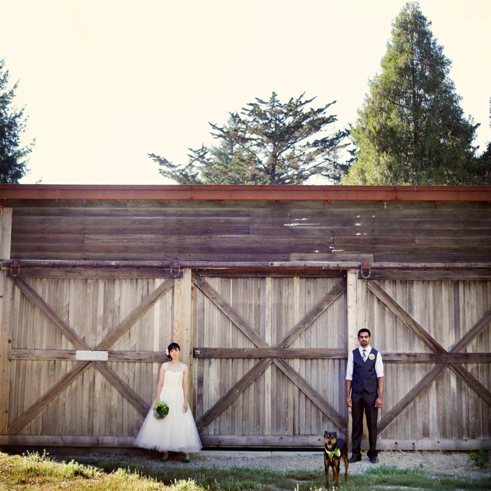 rustic-wedding-from-first-comes-love
