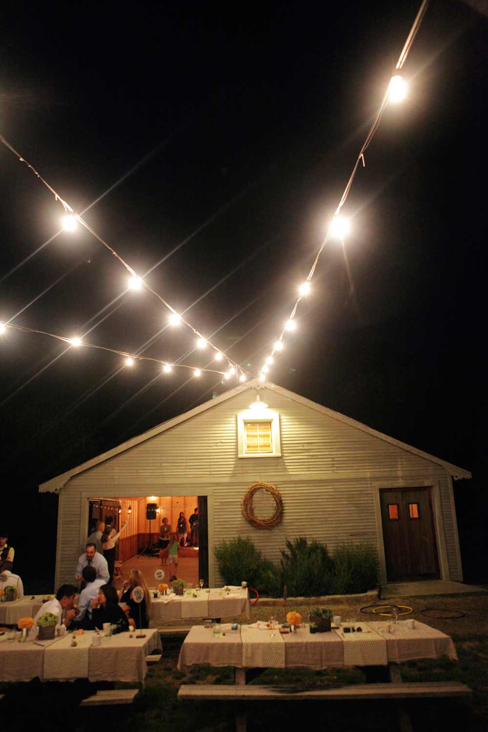 rustic-wedding-from-first-comes-love