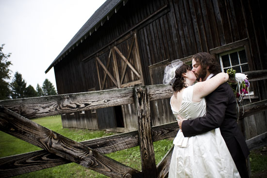 vibrant-diy-catskills-wedding