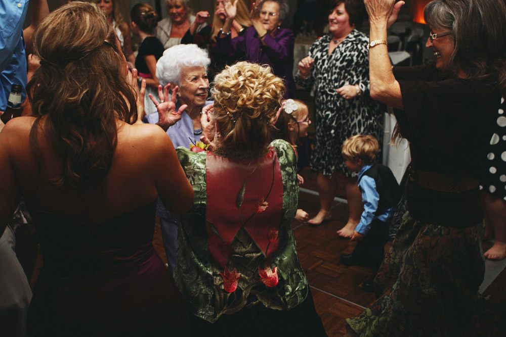 woodland-theme-fall-wedding-from-ulmer