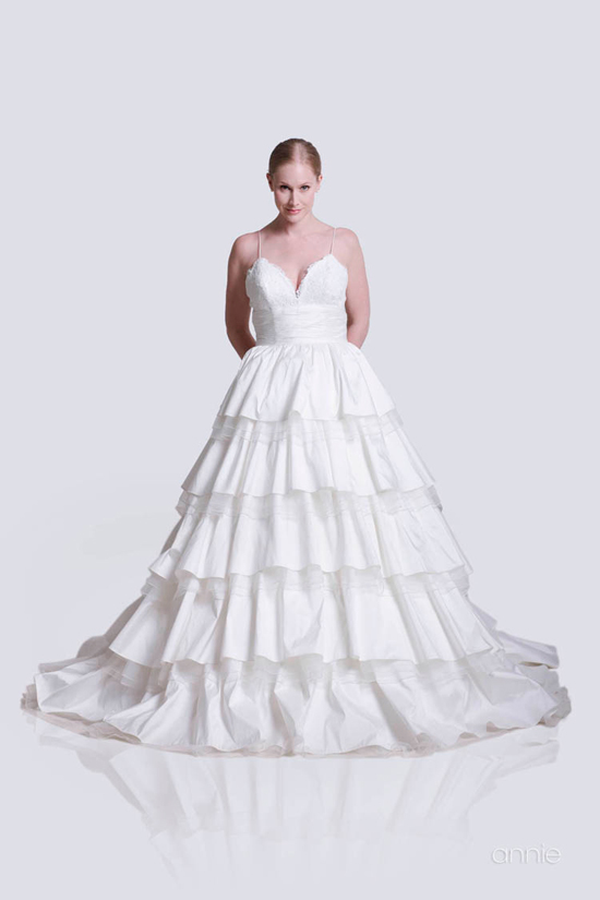 lova-wedding-dresses