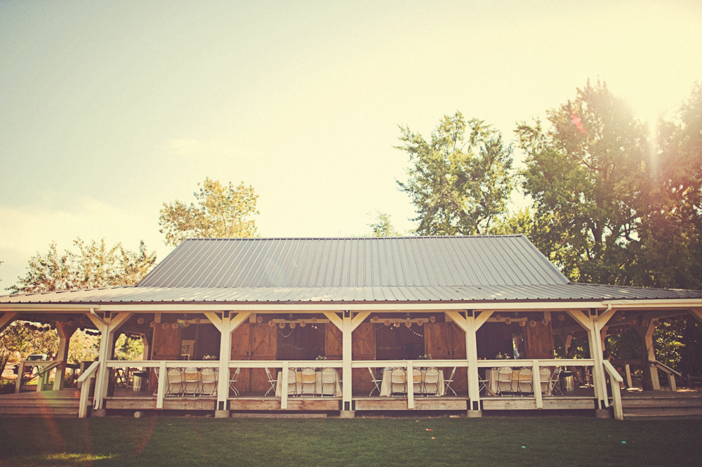 diy-idaho-barn-yard-wedding