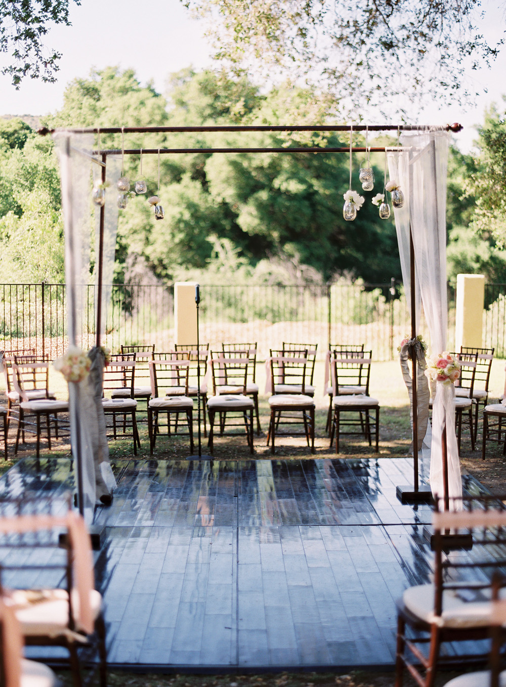 glamorous-backyard-wedding-from-ryan