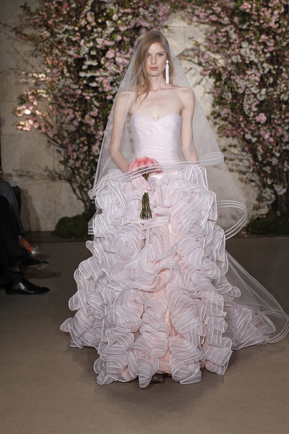 oscar-de-la-renta-2012-spring-bridal