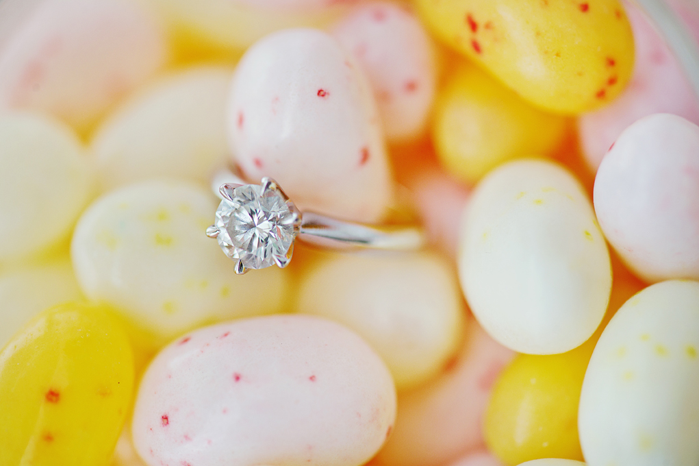 scandalously-cute-engagement-session
