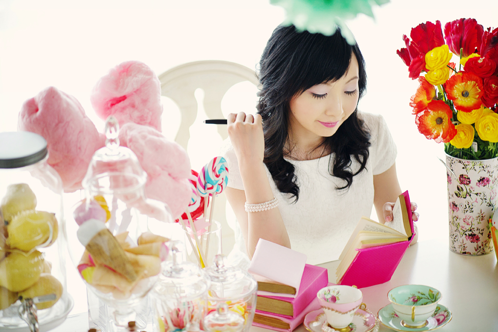 scandalously-cute-engagement-session