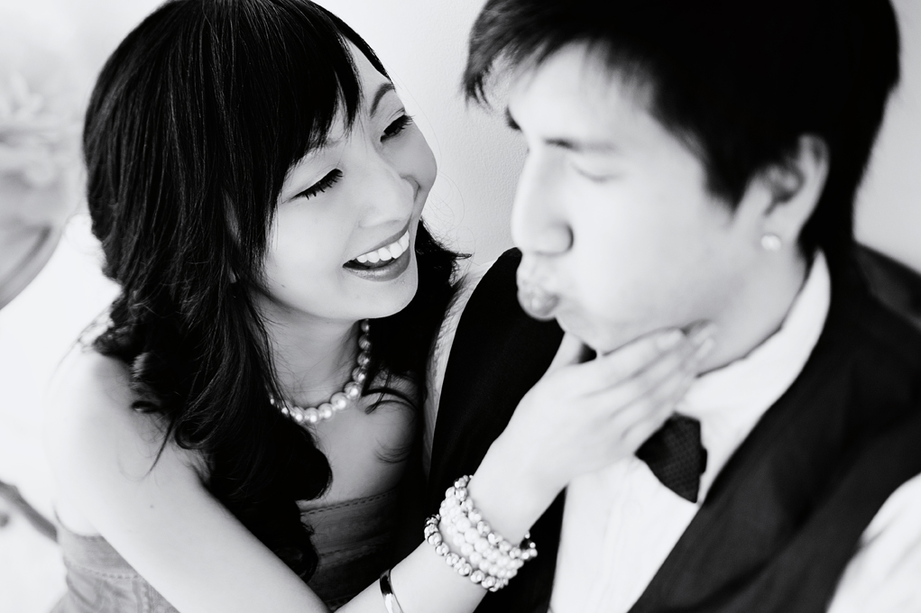 scandalously-cute-engagement-session