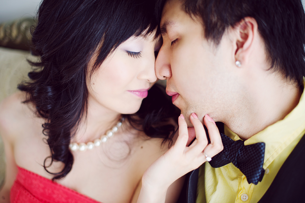 scandalously-cute-engagement-session