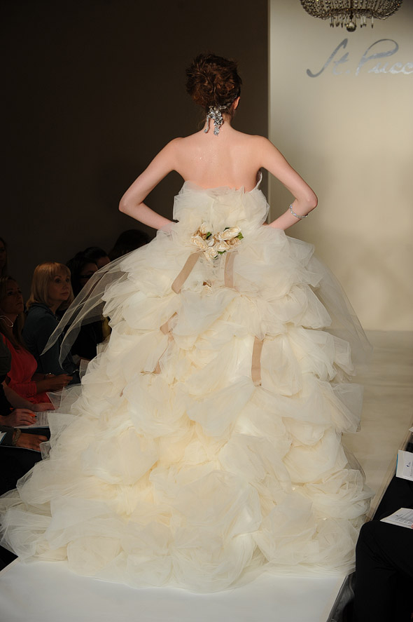 st-pucchi-spring-2011-bridal-couture