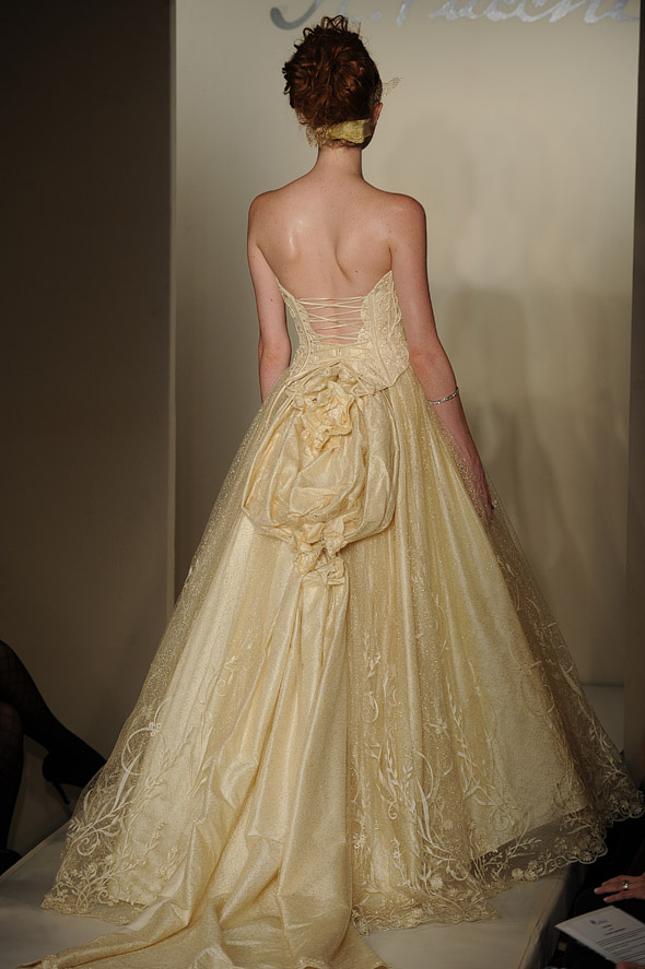 st-pucchi-spring-2011-bridal-couture