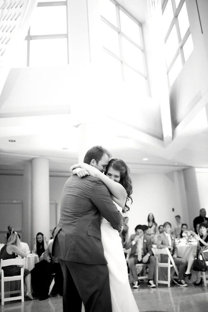wedding-at-the-museum-of-contemporary