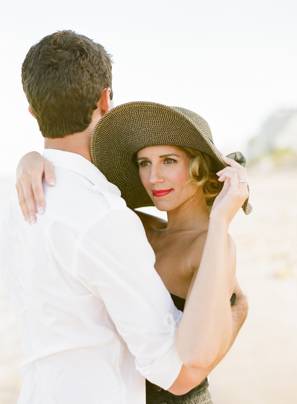 1950s-inspired-wedding-engagement