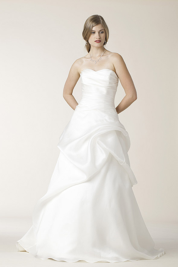 amy-kuschel-2011-bridal-gowns