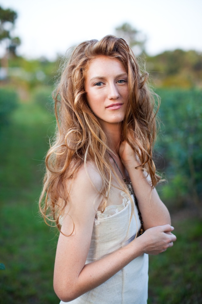 blueberry-fields-wedding-by-sarah-de