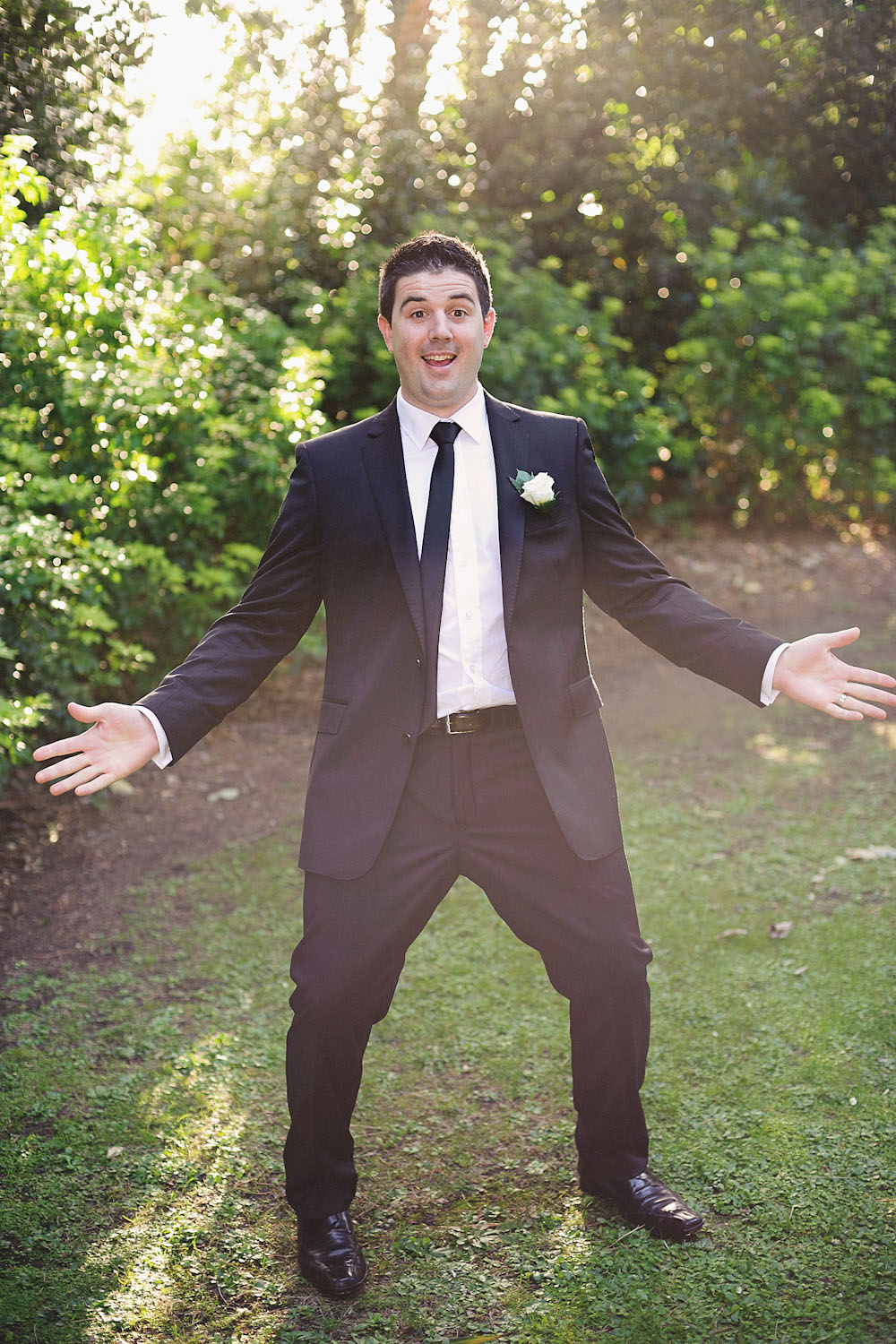 new-zealand-barn-yard-wedding