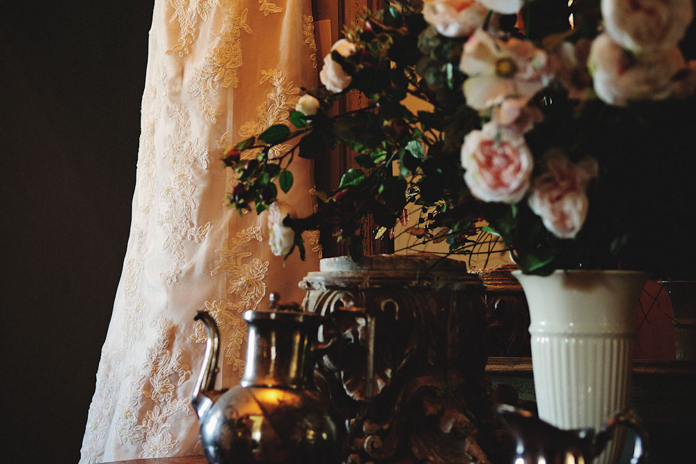 new-zealand-barn-yard-wedding