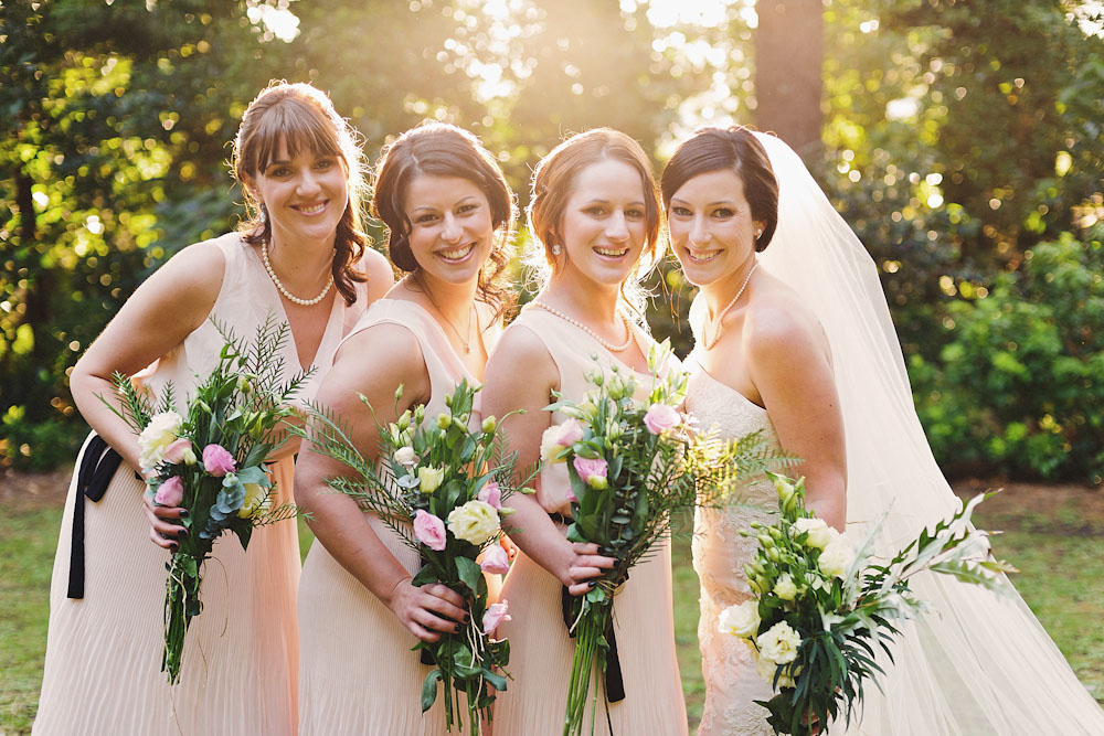 new-zealand-barn-yard-wedding