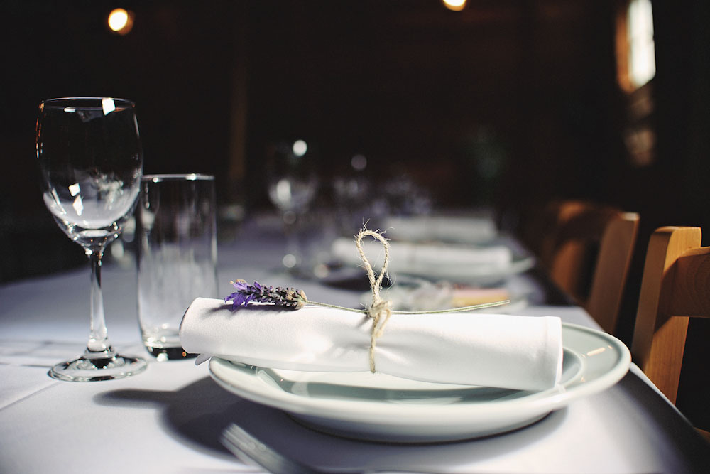 new-zealand-barn-yard-wedding