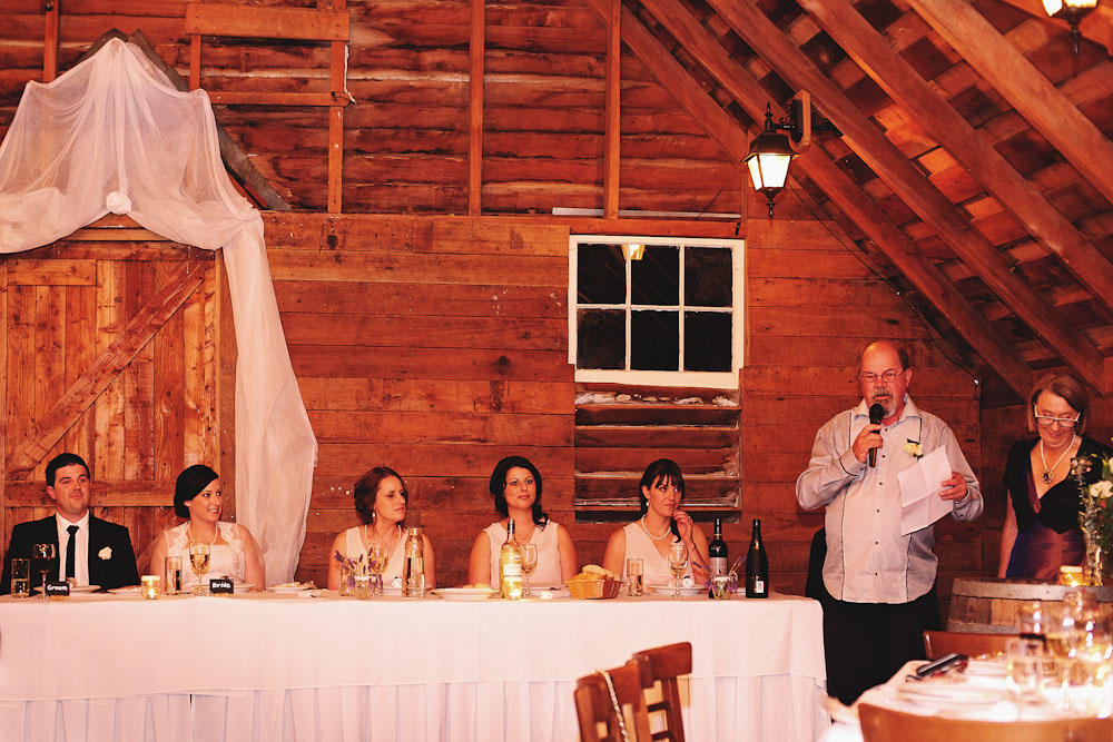 new-zealand-barn-yard-wedding