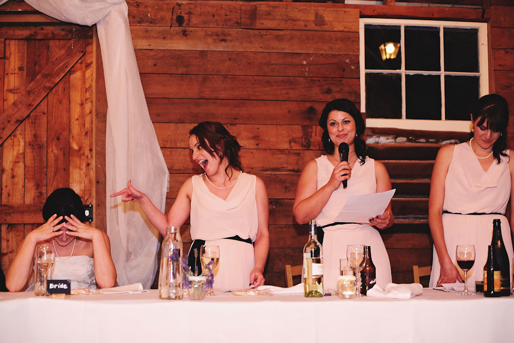 new-zealand-barn-yard-wedding