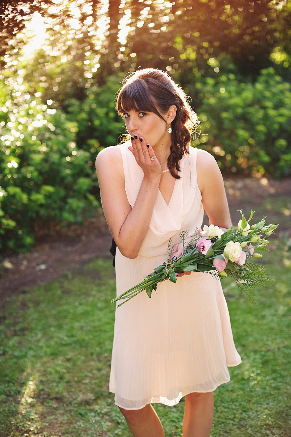 new-zealand-barn-yard-wedding