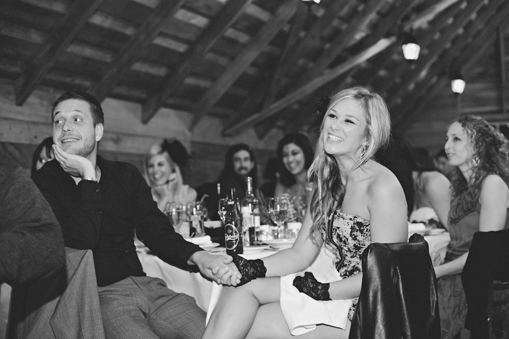 new-zealand-barn-yard-wedding