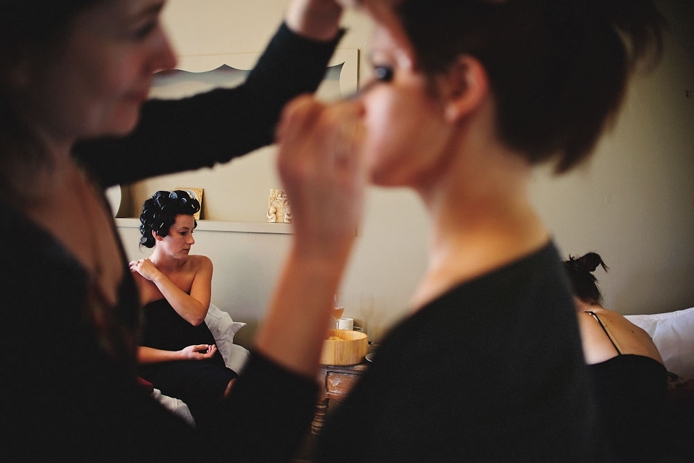 new-zealand-barn-yard-wedding