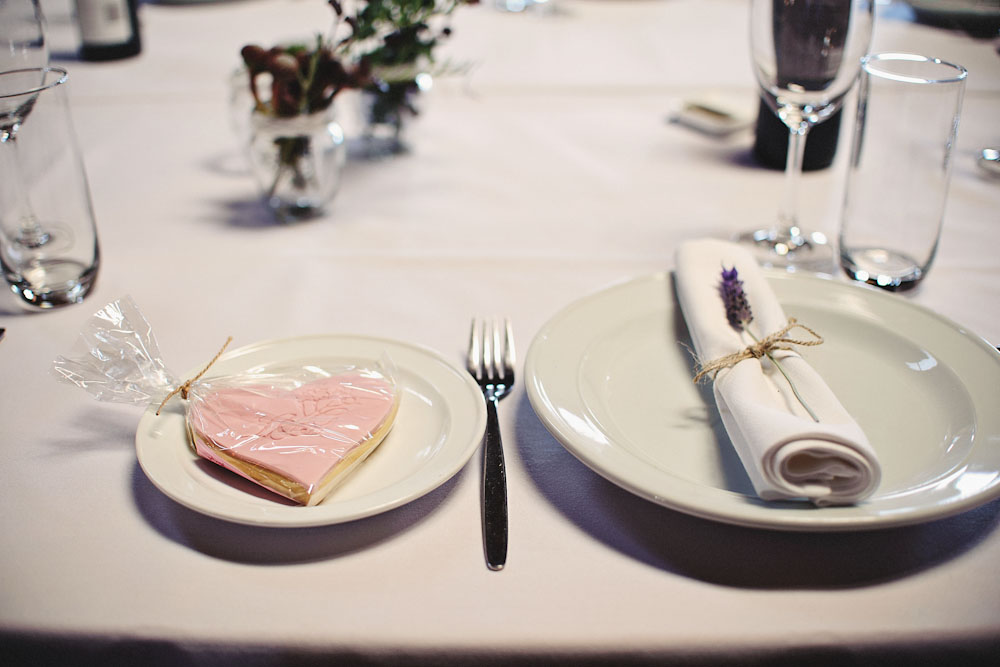 new-zealand-barn-yard-wedding