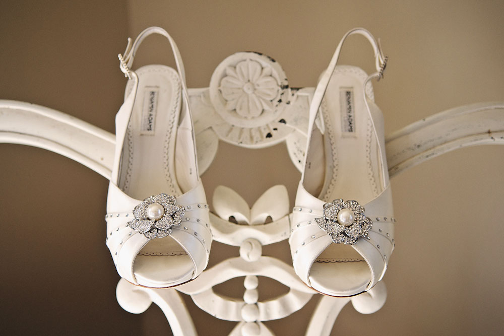 new-zealand-barn-yard-wedding