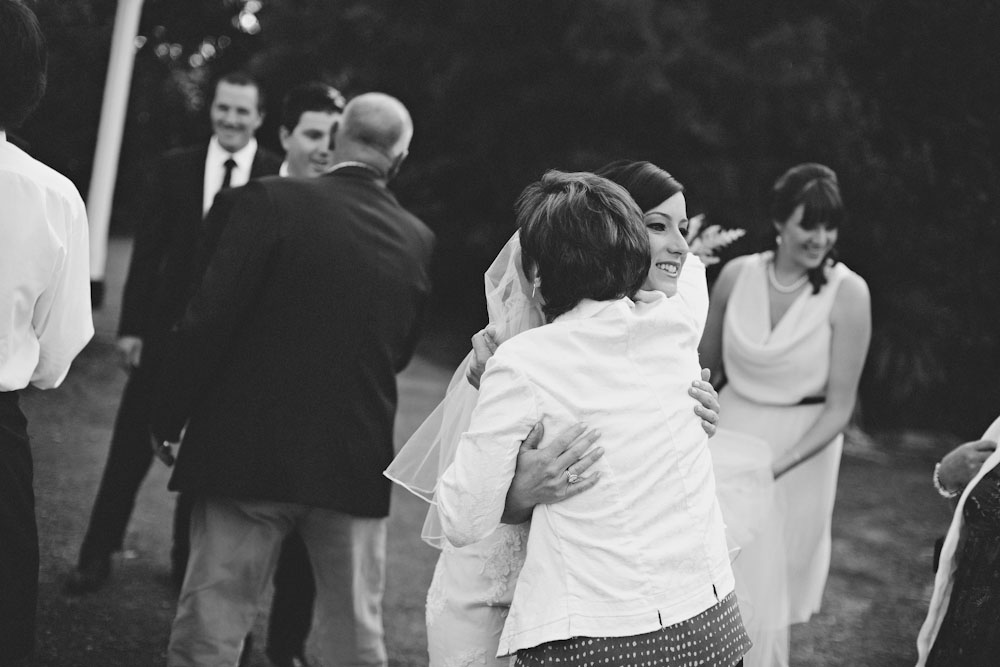 new-zealand-barn-yard-wedding