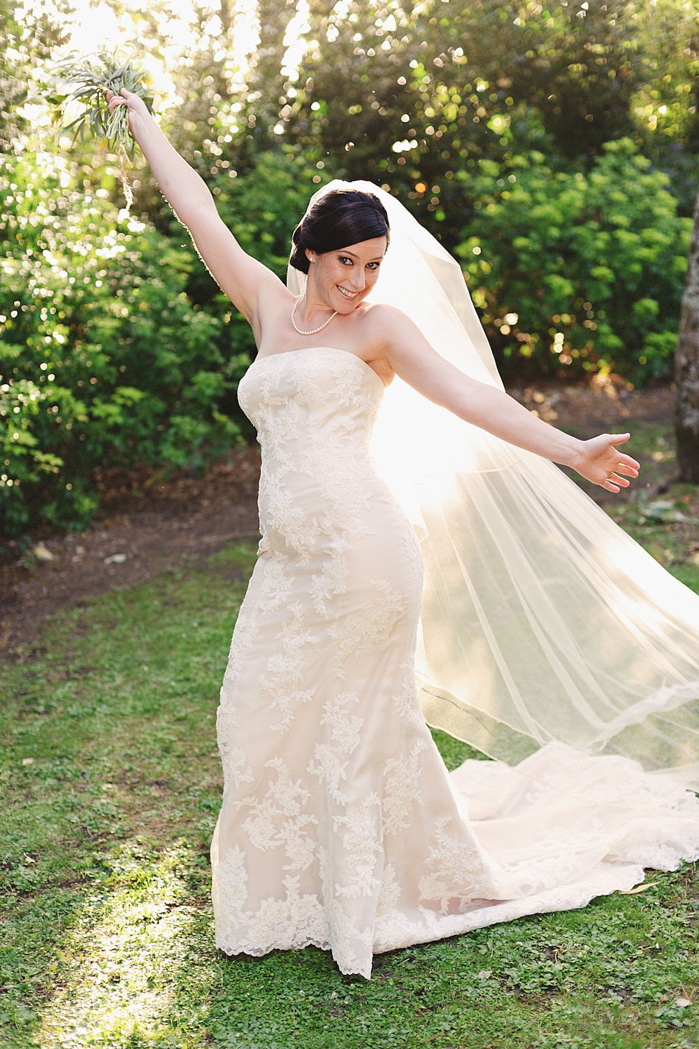 new-zealand-barn-yard-wedding