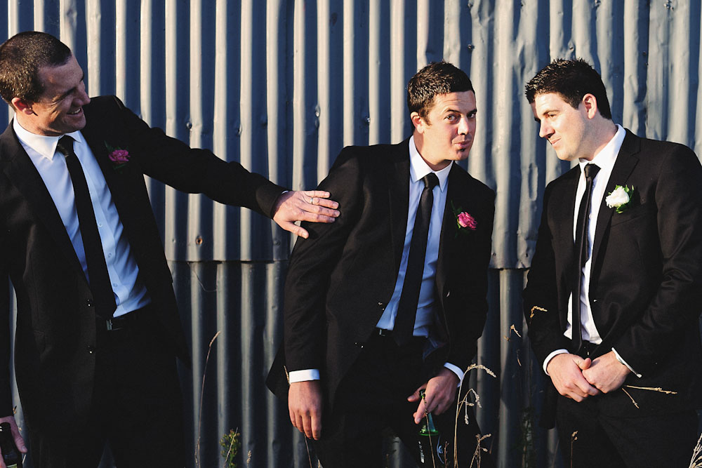 new-zealand-barn-yard-wedding