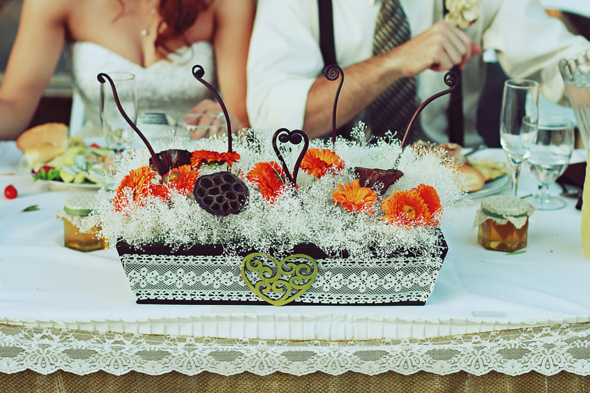 real-rustic-wedding-from-closer-to