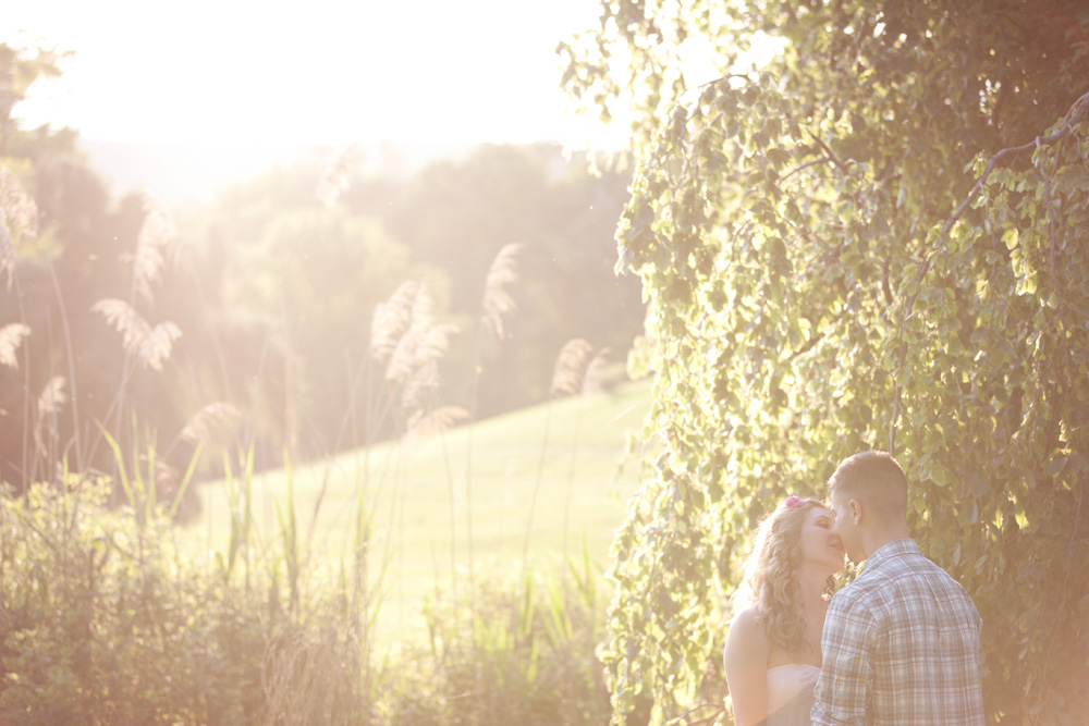 tea-and-cupcakes-engagement-session