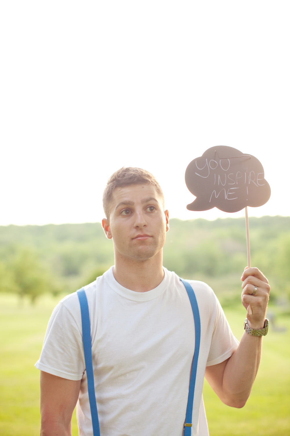tea-and-cupcakes-engagement-session