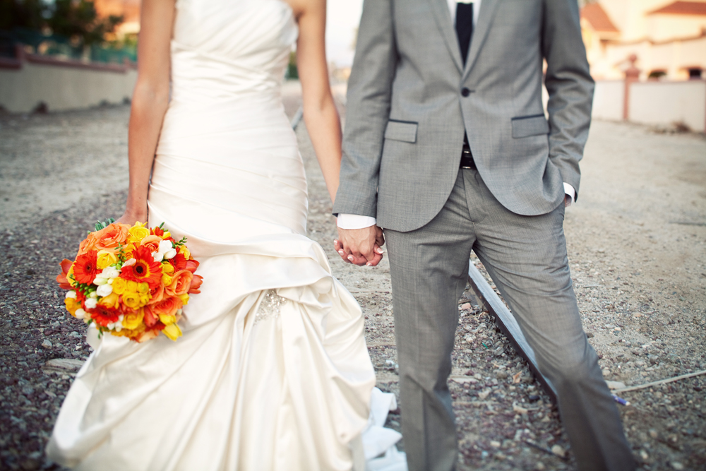 vibrant-yellow-and-orange-wedding