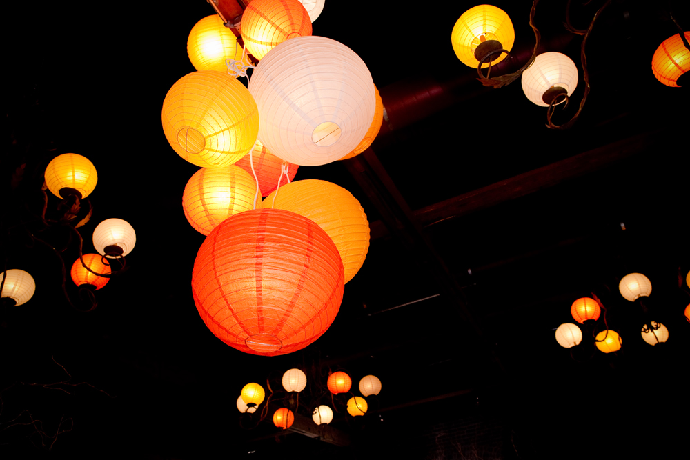 vibrant-yellow-and-orange-wedding