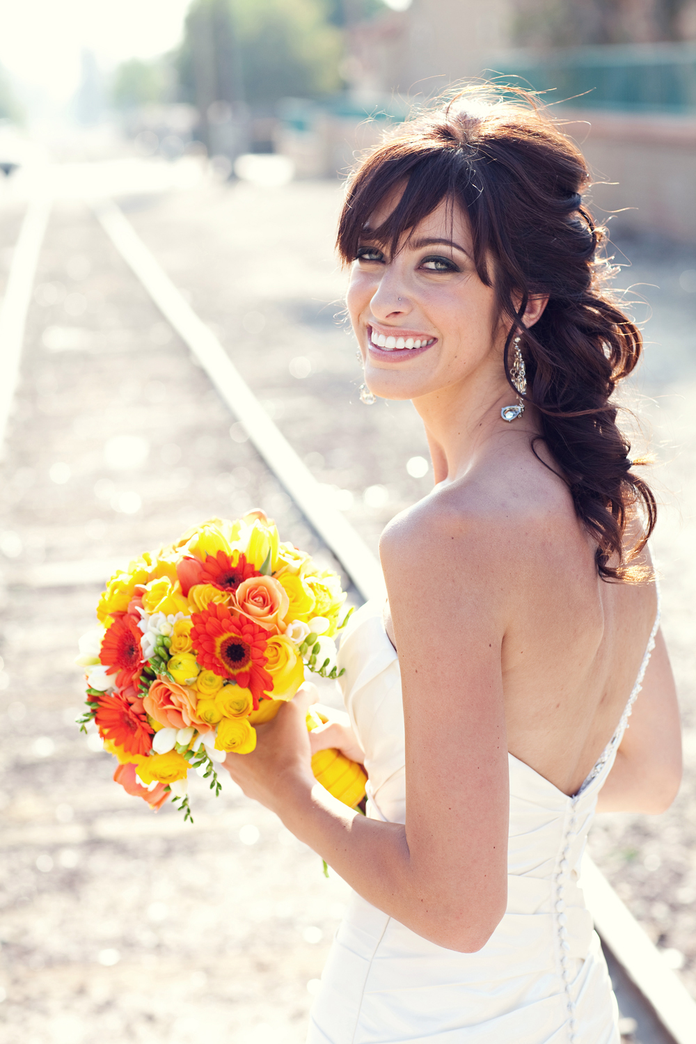 vibrant-yellow-and-orange-wedding