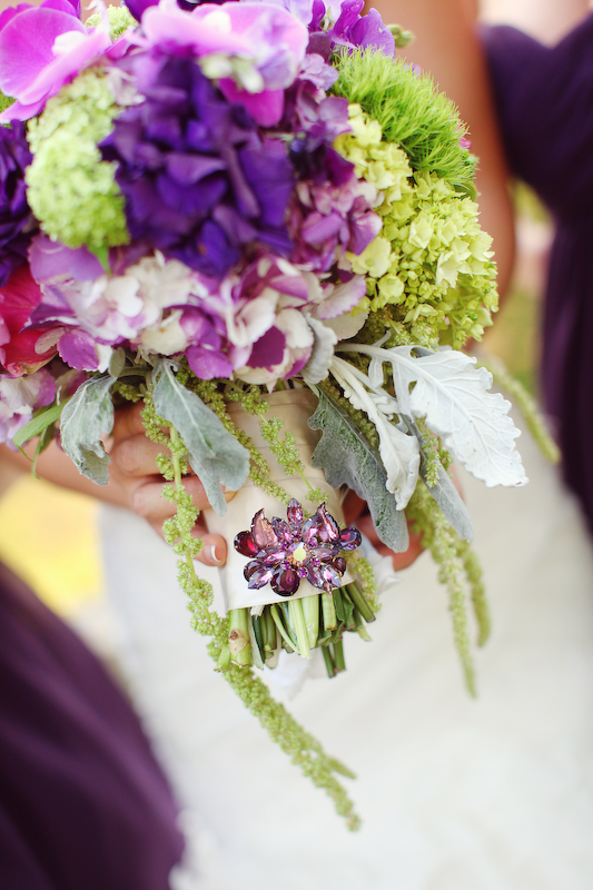vintage-romantic-purple-and-green-wedding