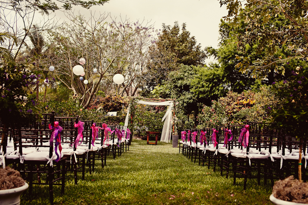 a-dazzling-backyard-oasis-wedding