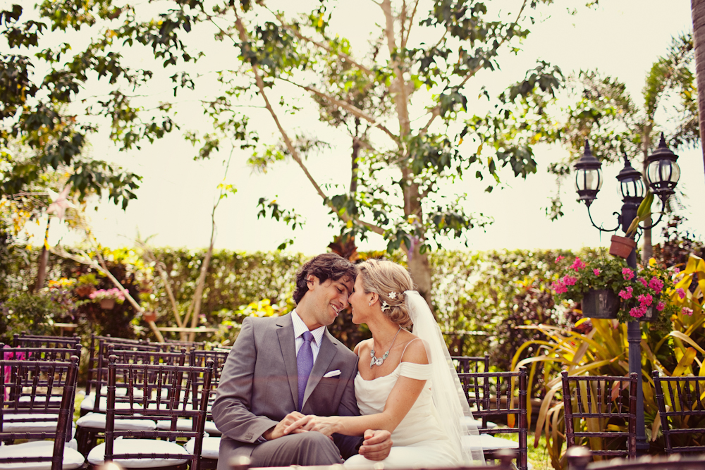 a-dazzling-backyard-oasis-wedding