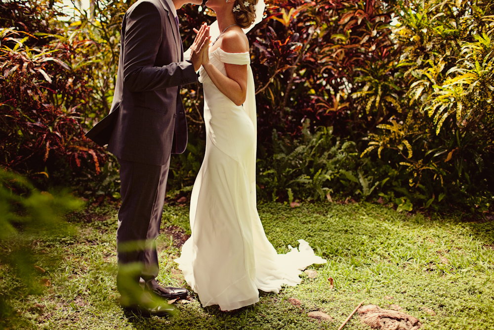 a-dazzling-backyard-oasis-wedding