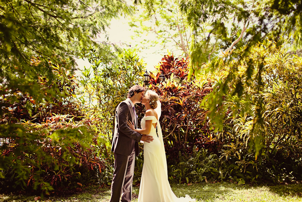 a-dazzling-backyard-oasis-wedding