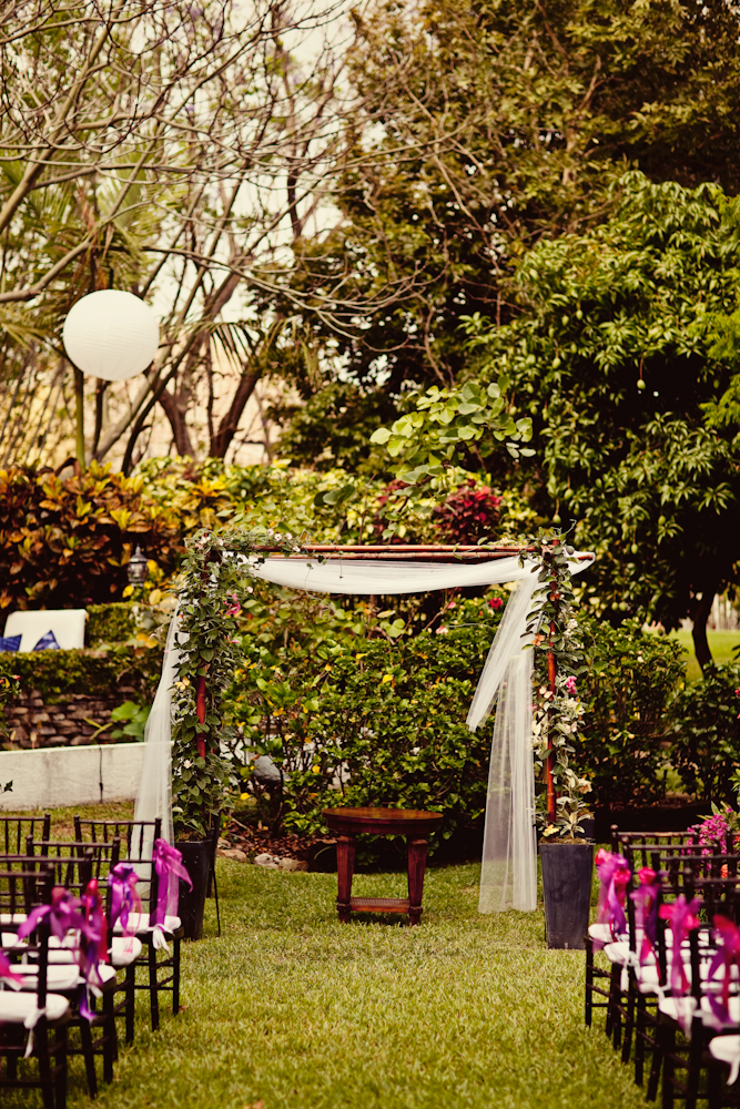 a-dazzling-backyard-oasis-wedding